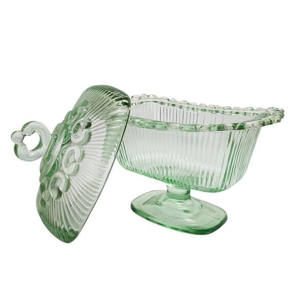 Vintage Green INDIANA Pressed Glass Diamond Point Footed Candy Dish With Lid - Picture 6 of 6